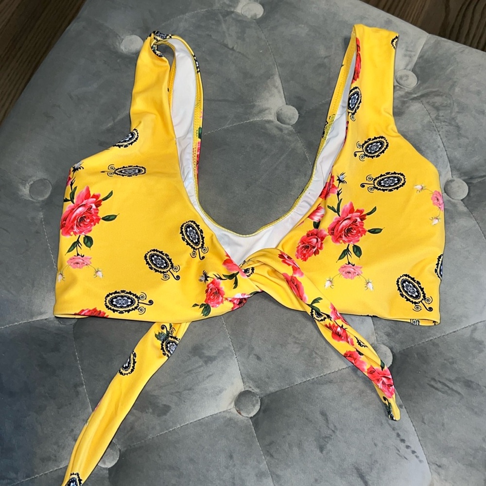 Bikini top